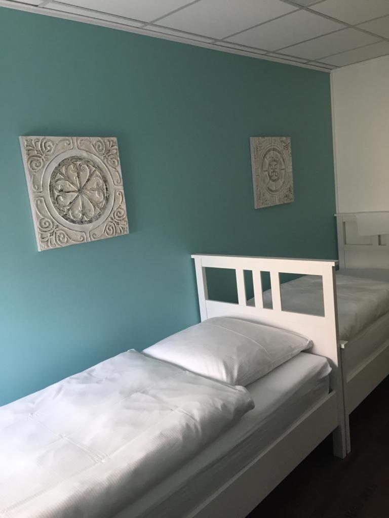 Pensión De Winter - - Apartmenthaus - Monteurzimmer 3*